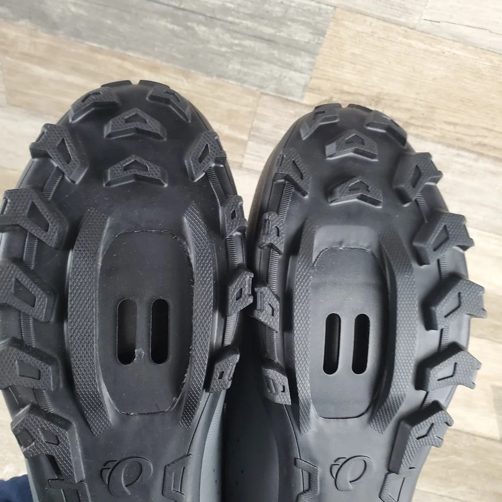 Pearl Izumi Summit Mens Cycling Shoes Sz 12 Smoke Gray Mountain Bike Sneakers